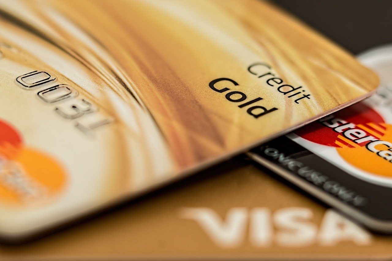 Jak uchronić się przed kradzieżą karty płatniczej?